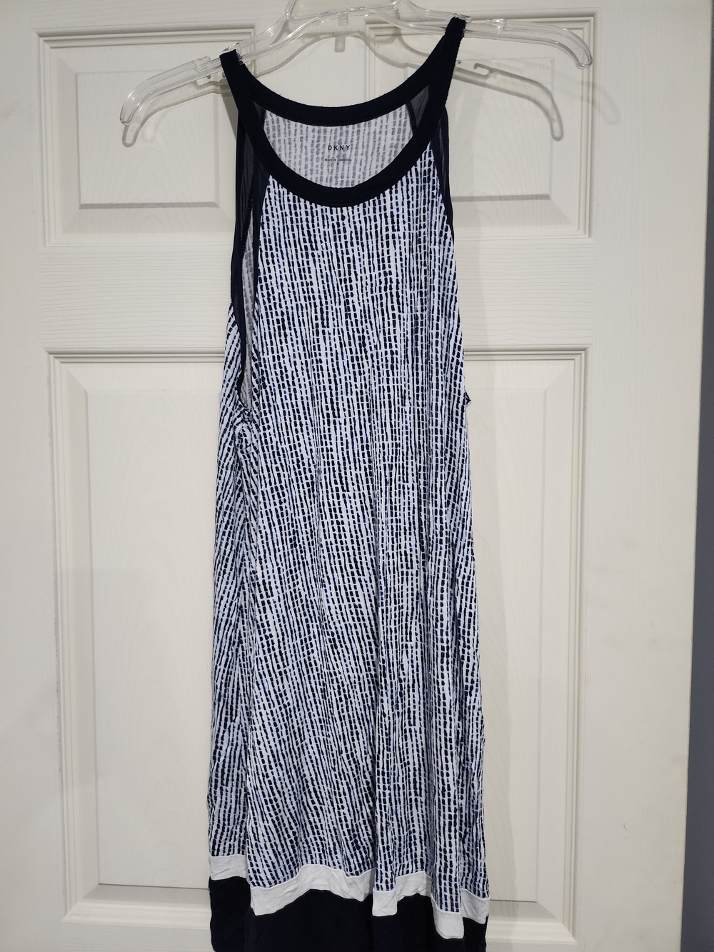 EUC Sleeveless Navy & White Patterned Dress